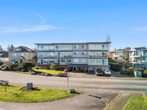 1270 Beach Dr # 305, Oak Bay BC V8S 2N3 - 2 bed, 1 bath in Oak Bay