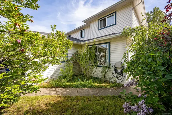 182B Arden Rd, Courtenay BC V9N 8Y2