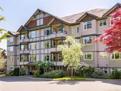 1115 Craigflower Rd # 206C, Esquimalt BC V9A 7R1
