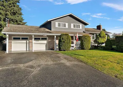 2921 Mount Wells Dr, Langford BC V9B 4R9