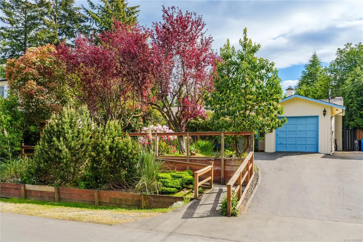3705 Cottleview Dr, Nanaimo BC V9T 4G4