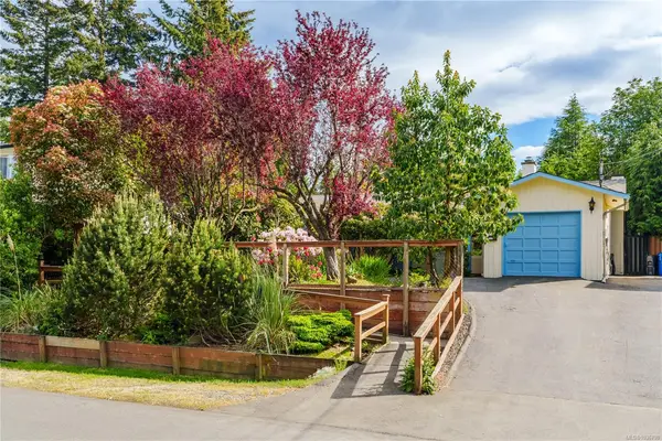 3705 Cottleview Dr, Nanaimo BC V9T 4G4