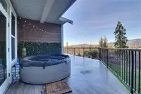 View 10