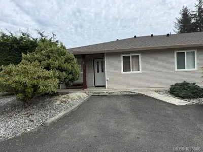 7300 Columbia St # 5, Port Hardy BC V0N 2P0