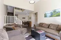 View 10