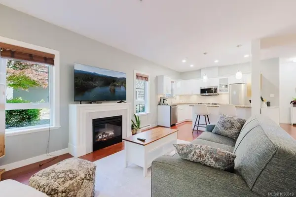 101 Nursery Hill Dr # 107, View Royal BC V9B 0H5 - 2 bed, 2 bath in View Royal