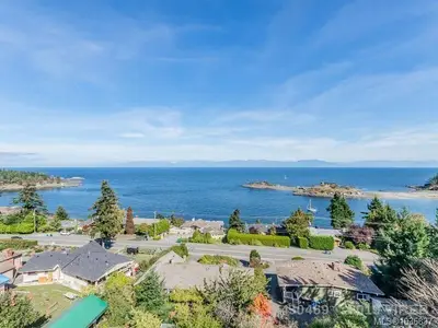 3865 Gulfview Dr, Nanaimo BC V9T 6E2
