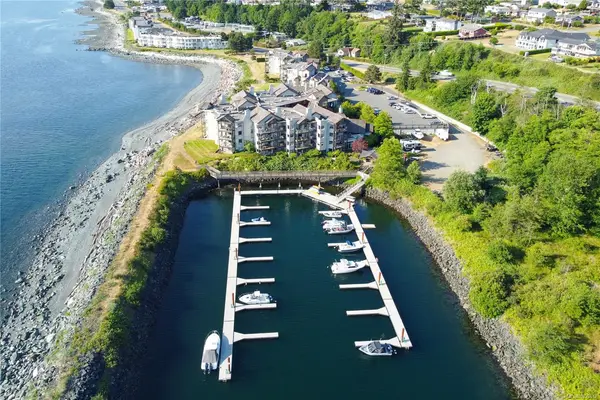 27 Island Hwy S # 2203, Campbell River BC V9W 1A2 - 1 bed, 1 bath in Campbell River