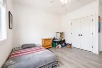 View 32