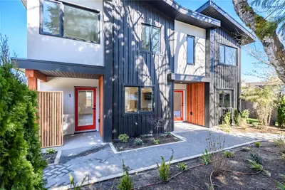 1590 Piercy Ave # 2, Courtenay BC V9N 3E9