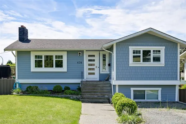 670 Polyanthus Cres, Saanich BC V8P 4H4