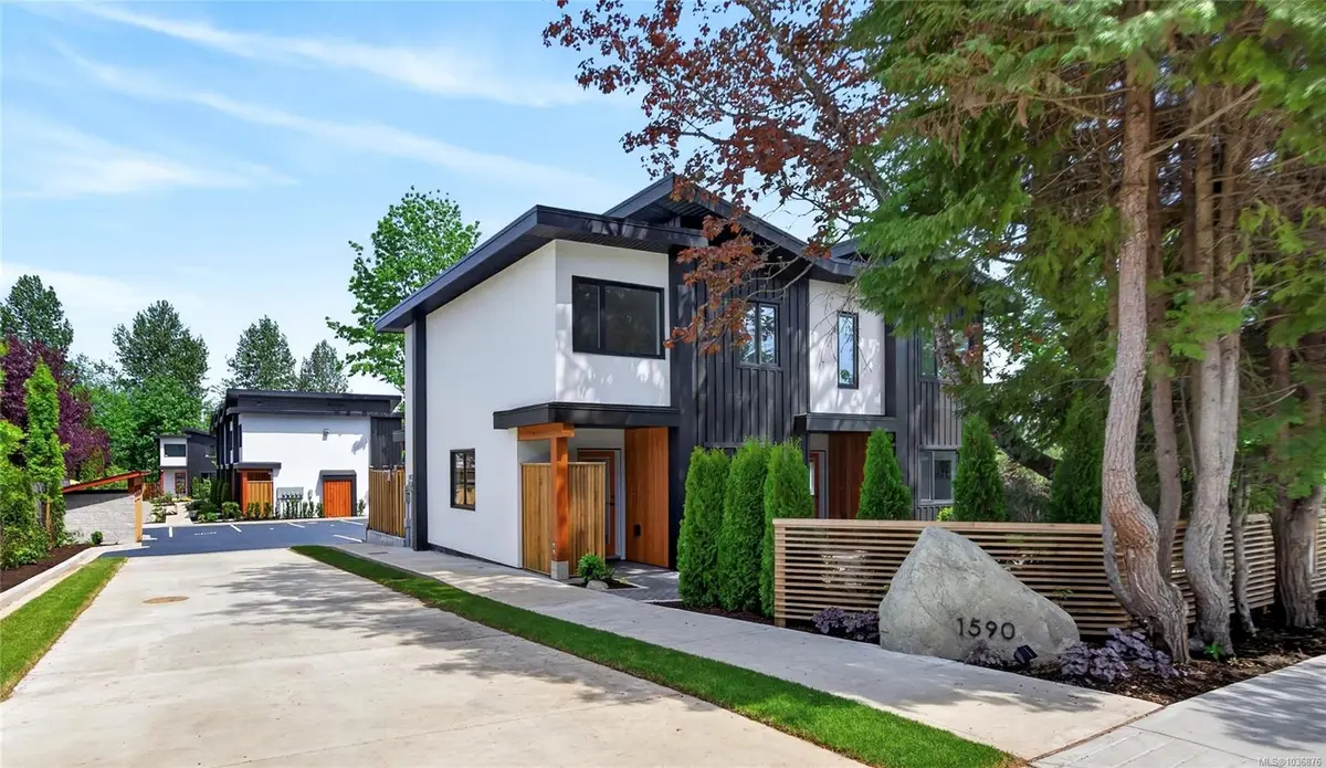 1590 Piercy Ave #9, Courtenay BC V9N 3E9