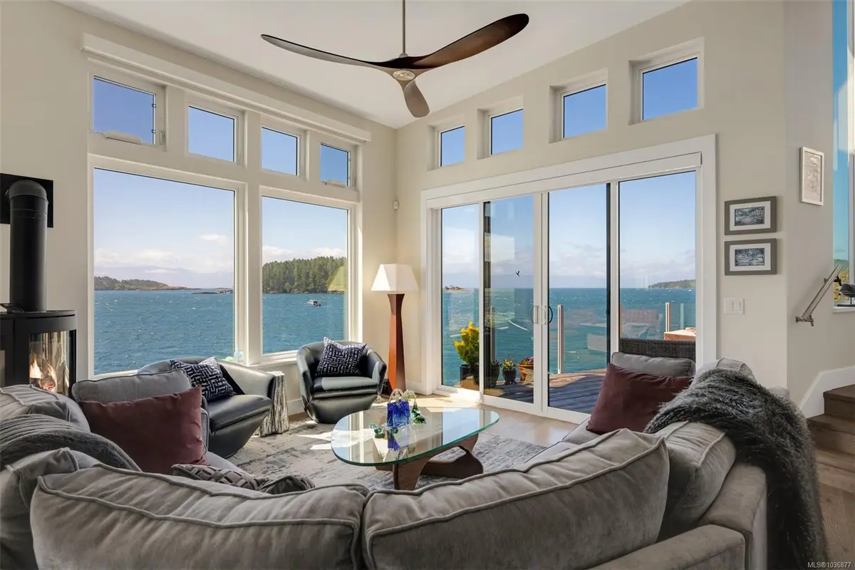 825 Sunset Pt, Sooke BC V9Z 1N6