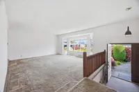View 10