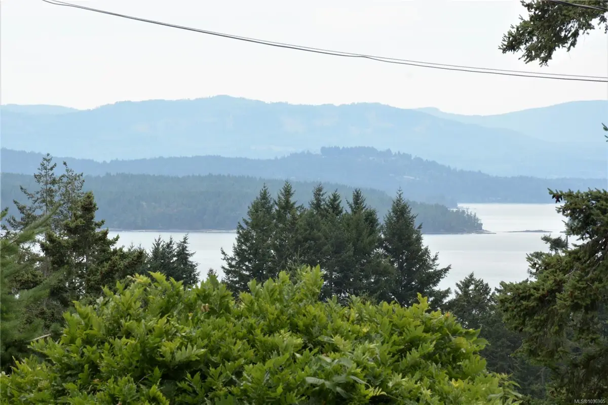 3614 Foc-sle Rd, Pender Island BC V0N 2M0