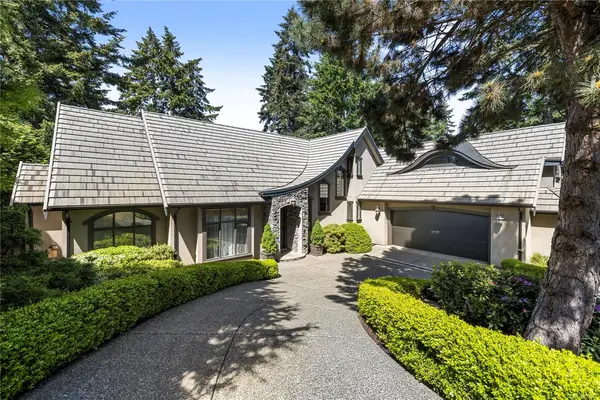 3747 Ashton Pl, Nanoose Bay BC V9P 9G8