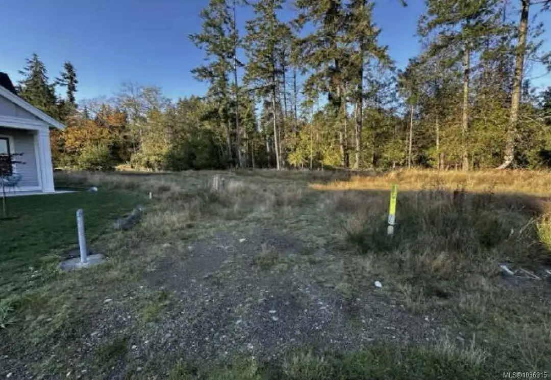 468 Cottage Dr, Qualicum Beach BC V9K 2T3