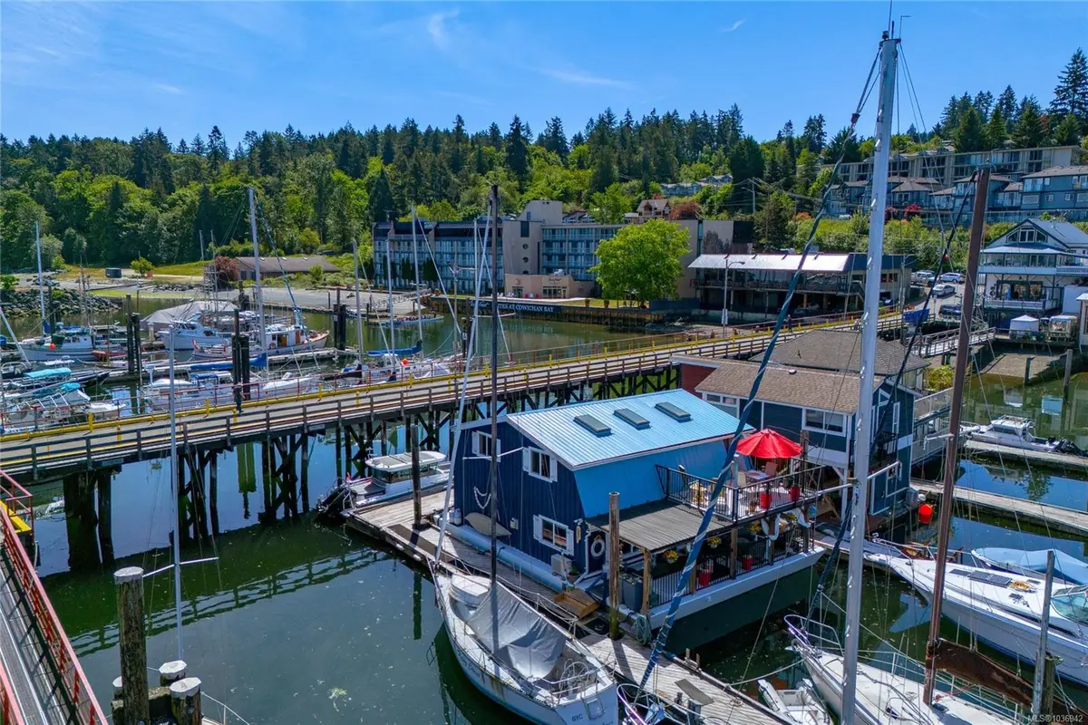 1705 Cowichan Bay Rd # 4, Cowichan Bay BC V0R 1N2