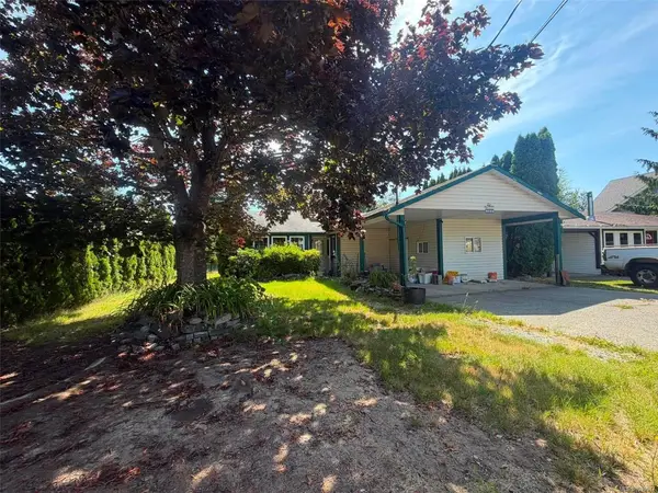 1933 Galerno Rd, Campbell River BC V9W 1K8 - 3 bed, 2.0 bath in Campbell River