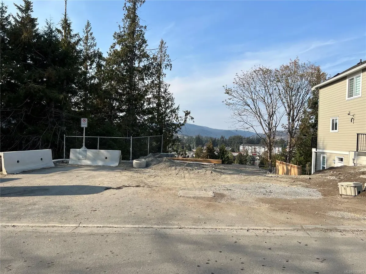 1002 Peace Keeping Cres, Langford BC V9C 2P3