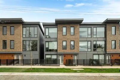 916 Orono Ave # 122, Langford BC V9B 2T9