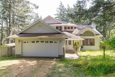 609 Taurus Dr, Metchosin BC V9C 4G5