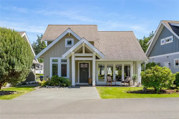 5251 Island Hwy W #15, Qualicum Beach BC V9K 2C1 - 3 bed, 2 bath property for sale in Qualicum Beach