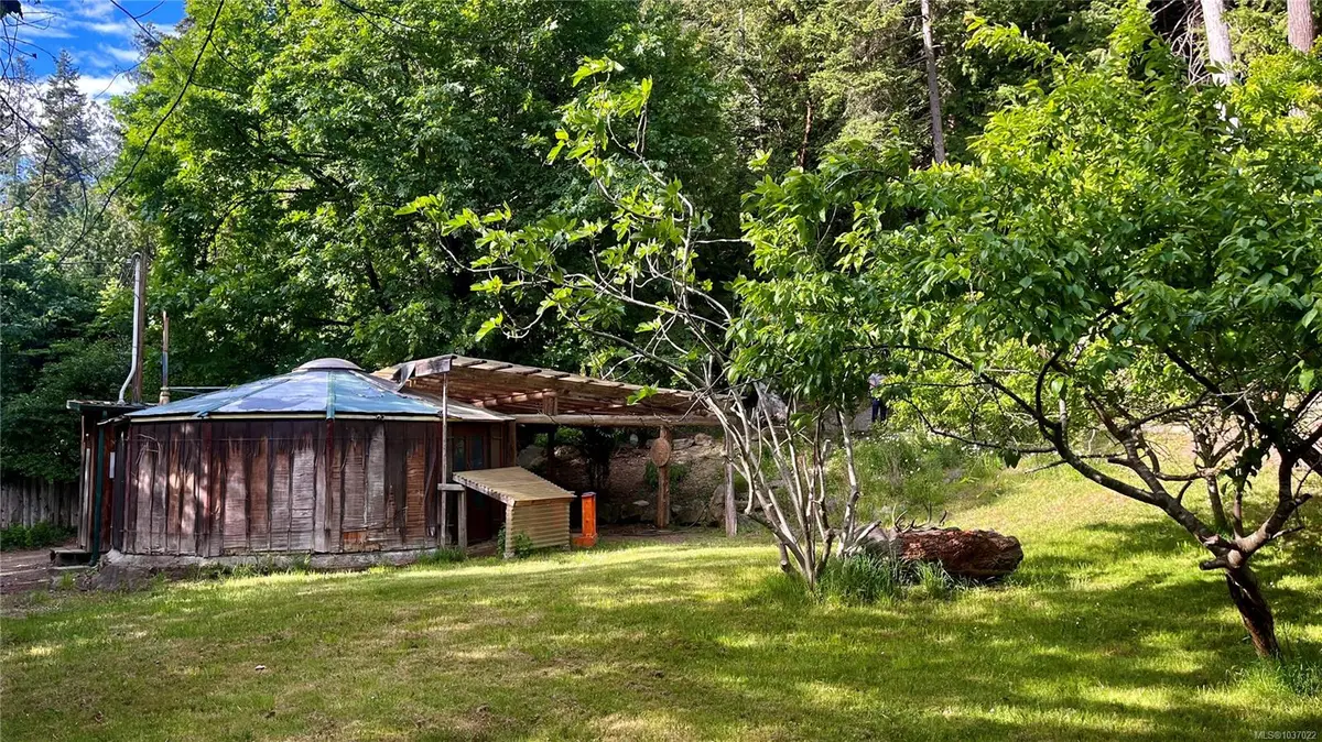 966 Harrison Way, Gabriola Island BC V0R 1X2