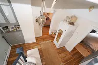 View 32