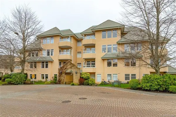 2311 Mills Rd # 201, Sidney BC V8L 2C3