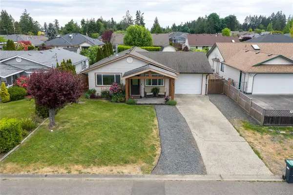 740 Phillips St, Parksville BC V9P 1A7 - 3 bed, 2.0 bath in Parksville