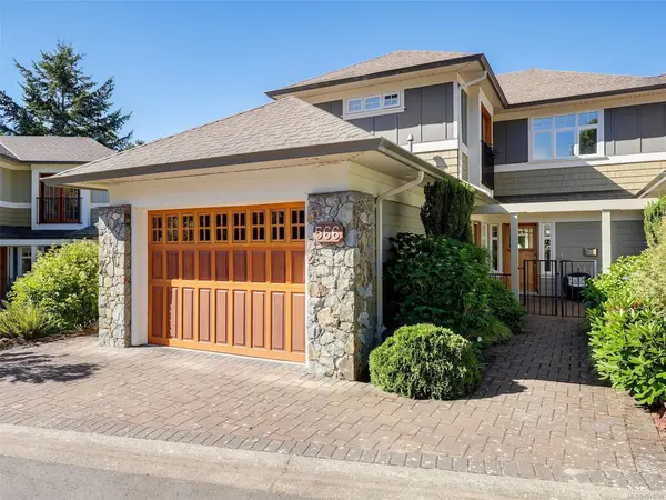 566 Caselton Pl, Saanich BC V8Z 7Y5 - 3 bed, 3 bath property for sale in Saanich