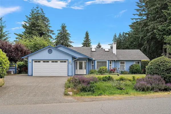 2428 Marlene Dr, Colwood BC V9B 4L4 - 3 bed, 2 bath property for sale in Colwood