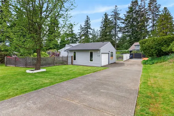 375 Georgia Crt, Comox BC V9M 2W2