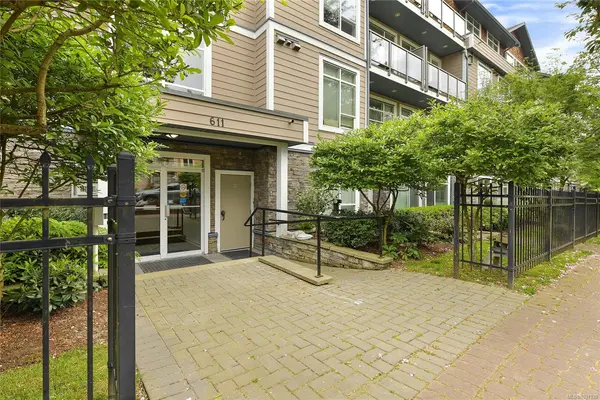 611 Goldstream Ave # 205, Langford BC V9B 2W9