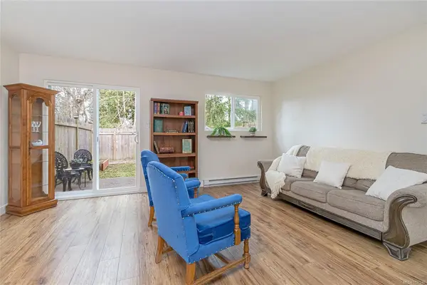 495 First Ave W # 8, Qualicum Beach BC V9K 1P1 - 2 bed, 2 bath in Qualicum Beach