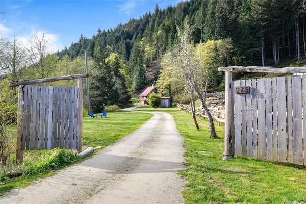 275 Furness Rd, Salt Spring BC V8K 1Z7 - 2 bed, 2 bath in Salt Spring