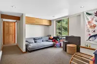View 25