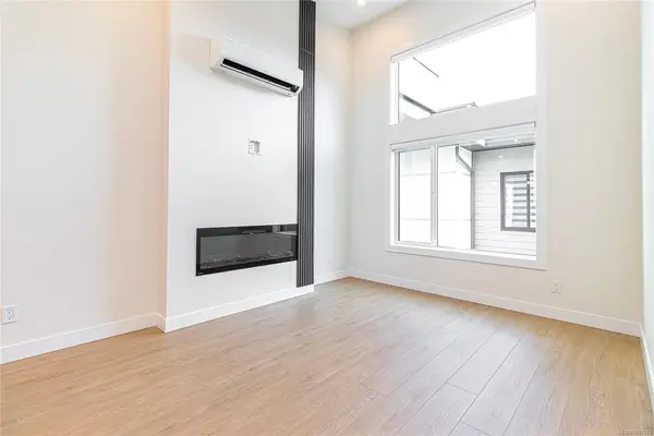 924 Jenkins Ave # 504, Langford BC V9B 2N7
