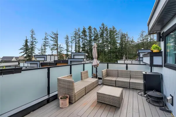 1202 Nova Crt # 103, Langford BC V9B 0T7