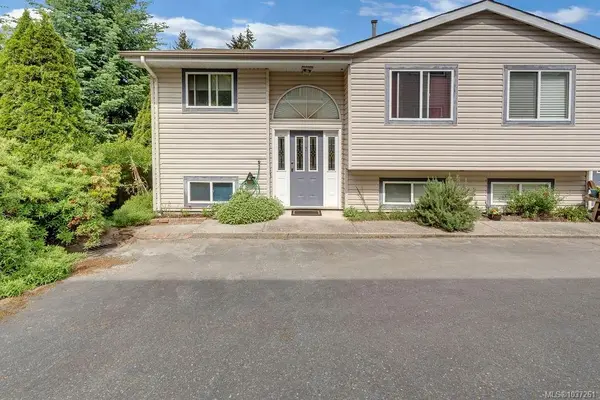 3 - 1129A 2nd Ave # 3, Ladysmith BC V9G 1A2 - 4 bed, 2.0 bath in Ladysmith