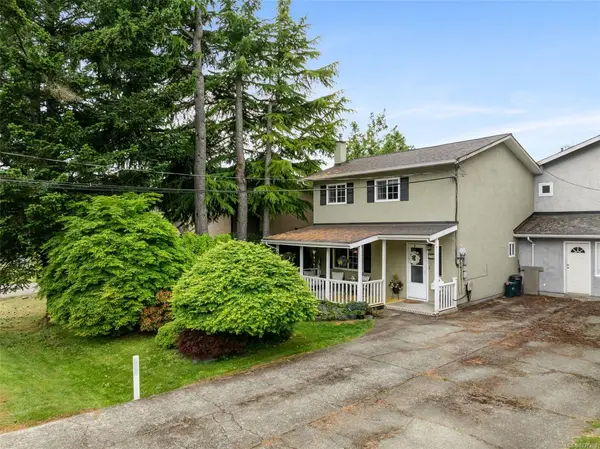 2738 Whitehead Pl, Colwood BC V9B 4T7