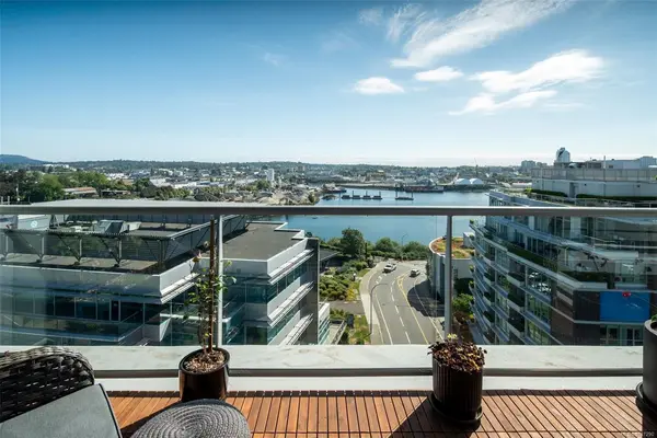 160 Wilson St # 1014, Victoria BC V9A 7P9 - 1 bed, 1 bath in Victoria