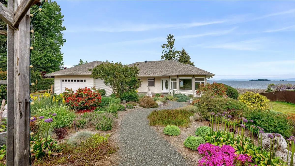 4778 Kilmarnock Dr, Courtenay BC V9N 9S5