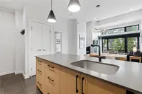 View 10