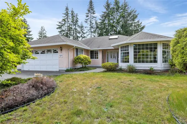 580 Dogwood Rd, Qualicum Beach BC V9K 1B1