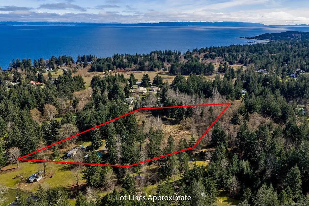 2187 May Rd, Courtenay BC V9J 1X7