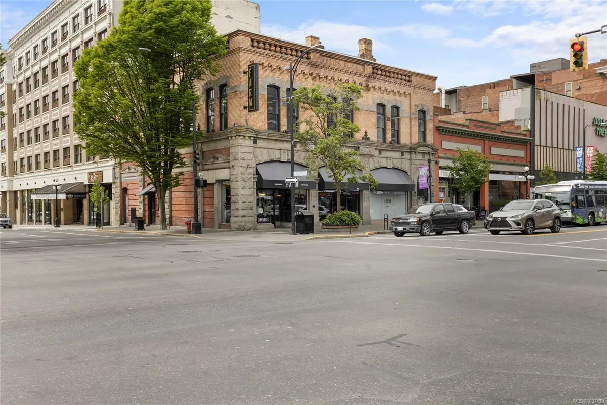 660 Johnson St, Victoria BC V8W 2B7