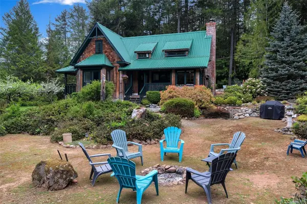3003 Glen Eagles Rd, Shawnigan Lake BC V8H 2E4 - 6 bed, 4 bath in Shawnigan Lake