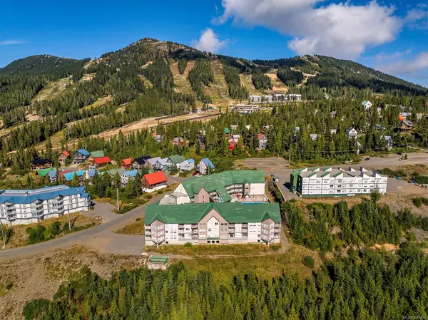 1201 Henry Rd # 502, Courtenay BC V9N 7P2 - 3 bed, 2 bath in Courtenay